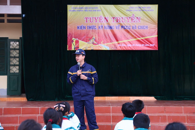 z7585503897613 8587b13e195c2123af0400b4bb045b91