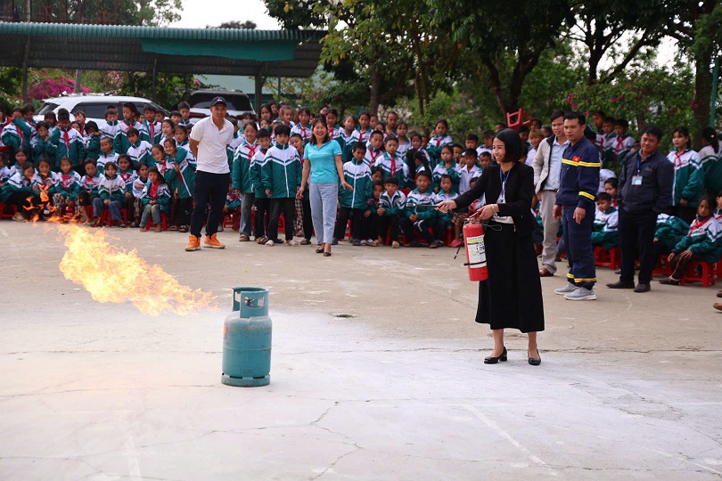 z7585509353885 7759125928061139c045a121bf5171cc